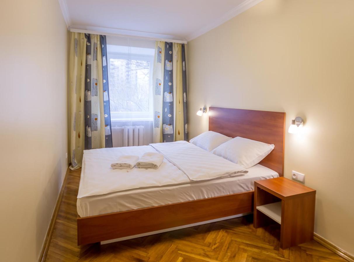קייב Apartment On Leonida Pervomais'Koho מראה חיצוני תמונה