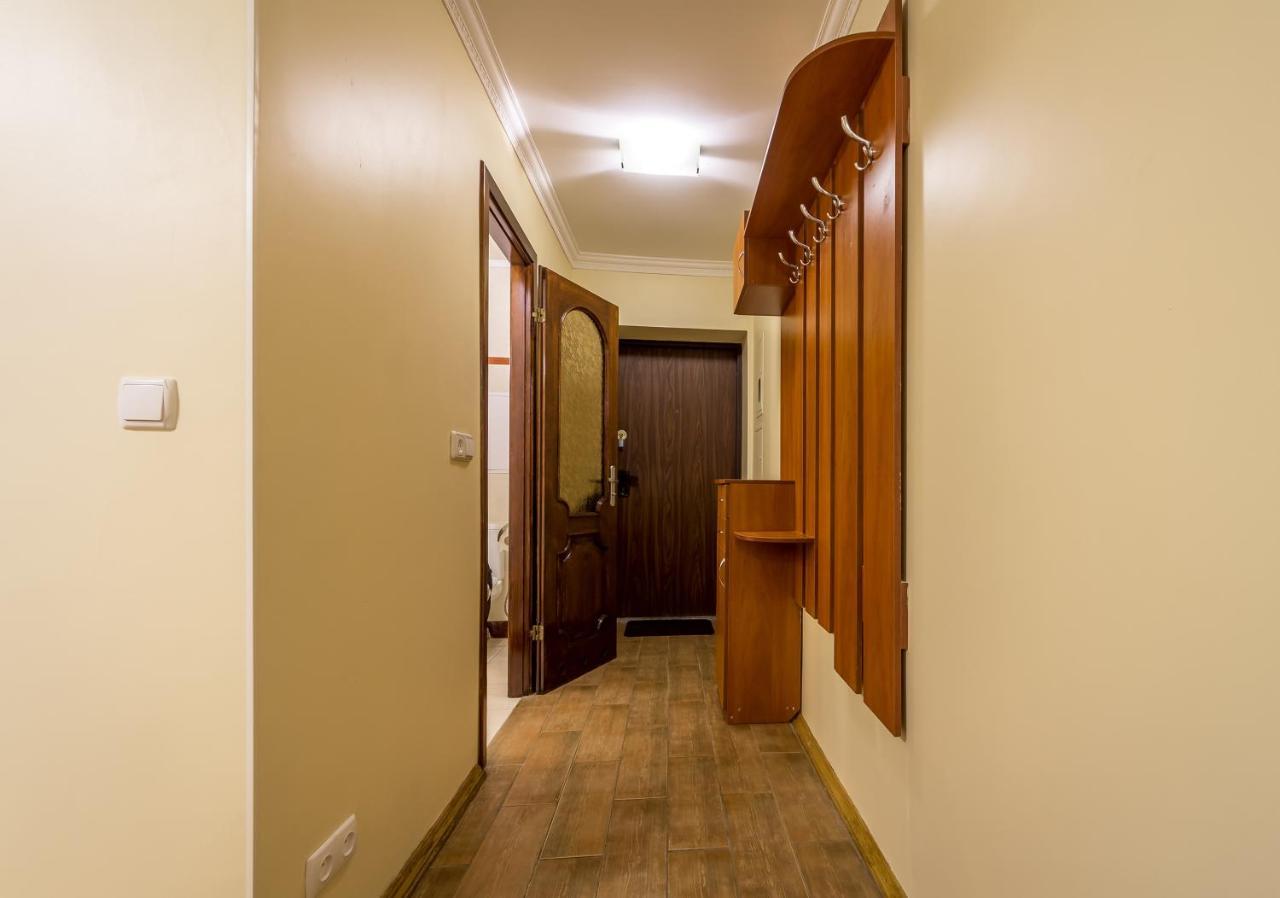 קייב Apartment On Leonida Pervomais'Koho מראה חיצוני תמונה
